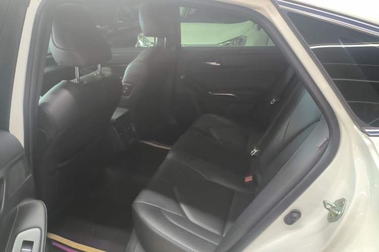 Used Toyota Avalon 2023 2.0L Luxury Edition Left Rear Seat