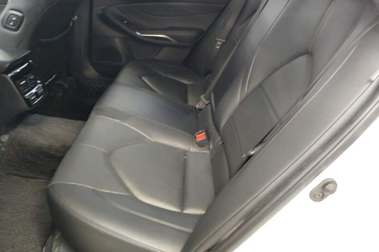 Used Toyota Avalon 2023 2.0L XLE Deluxe Edition Left Rear Seat