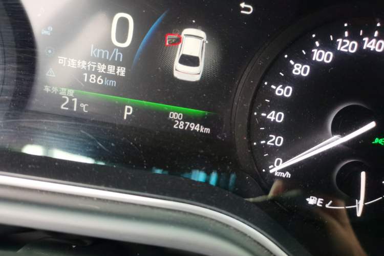 Used Toyota Avalon 2023 2.5L Luxury Edition Odometer Close Up