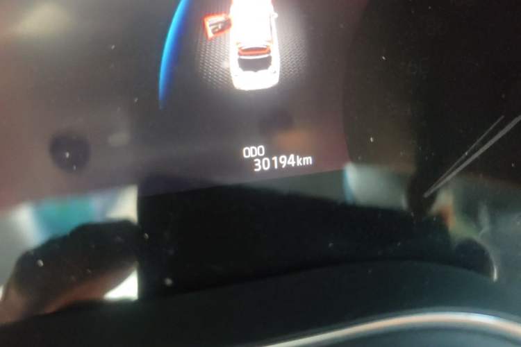 Used Toyota Avalon 2023 2.0L Luxury Edition Odometer Close Up