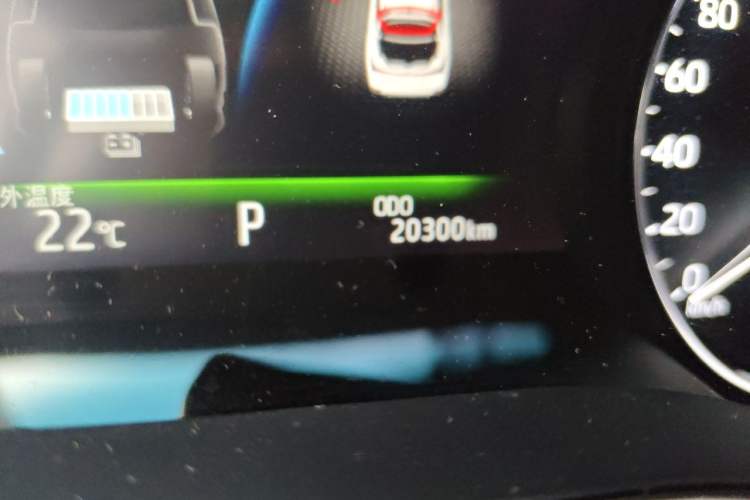 Used Toyota Avalon 2023 Dual-Engine 2.5L Luxury Edition Odometer Close Up