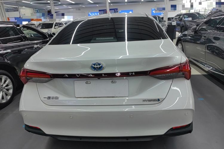 Used Toyota Avalon 2023 Dual-Engine 2.5L Luxury Edition Rear