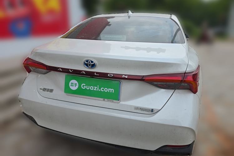 Used Toyota Avalon 2023 Dual-Engine 2.5L Luxury Edition Rear