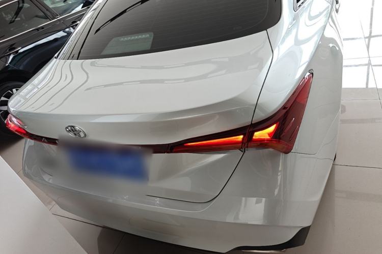 Used Toyota Avalon 2023 2.0L Premium Edition Rear