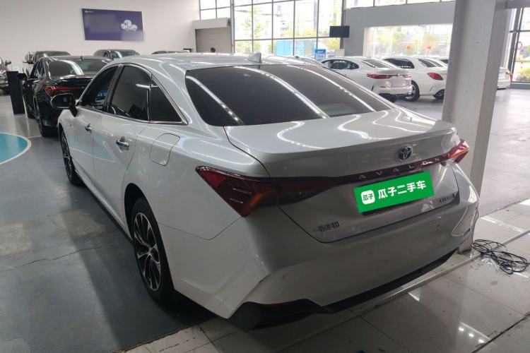 Used Toyota Avalon 2023 Dual-Engine 2.5L Luxury Edition Rear Left 45 Deg