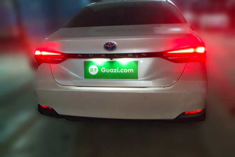 Used Toyota Avalon 2023 Dual-Engine 2.5L Luxury Edition Rear