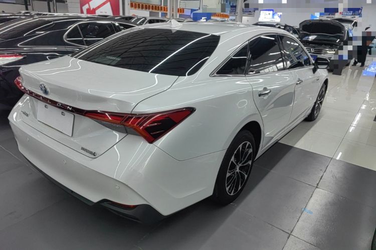 Used Toyota Avalon 2023 Dual-Engine 2.5L Luxury Edition Rear Right 45 Deg