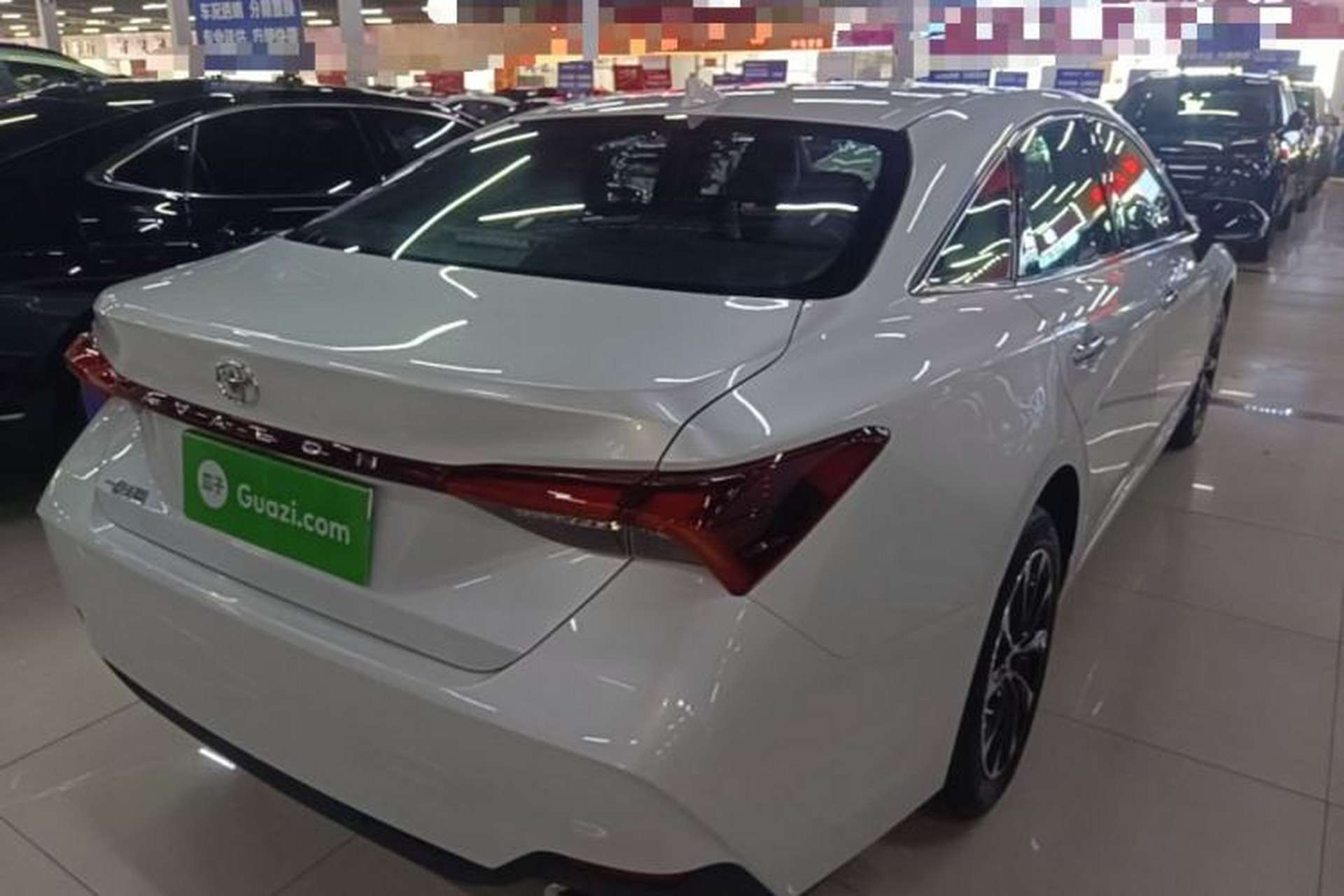 Used Toyota Avalon 2023 2.0L Luxury Edition Rear Right 45 Deg