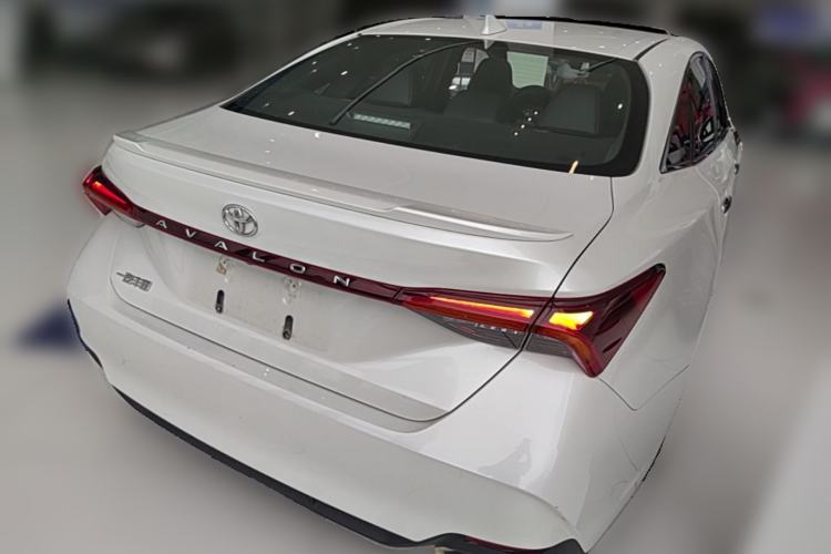 Used Toyota Avalon 2023 2.5L Luxury Edition Rear Right 45 Deg