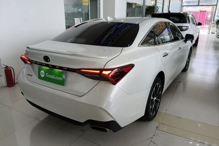Used Toyota Avalon 2023 2.5L Luxury Edition Rear Right 45 Deg