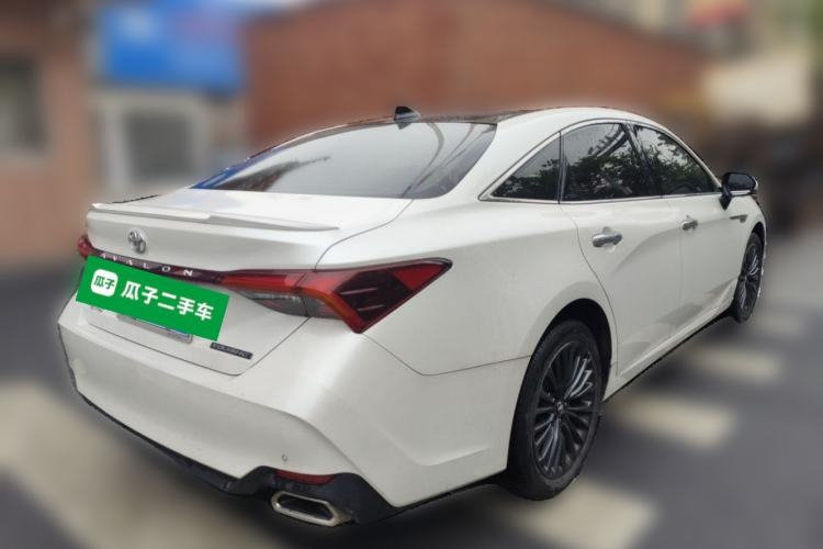 Used Toyota Avalon 2023 2.5L Touring Premium Edition Rear Right 45 Deg