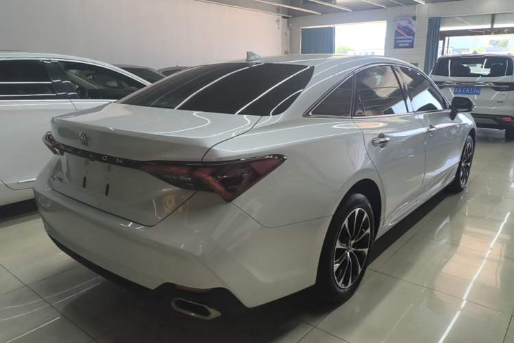 Used Toyota Avalon 2023 2.0L Luxury Edition Rear Right 45 Deg