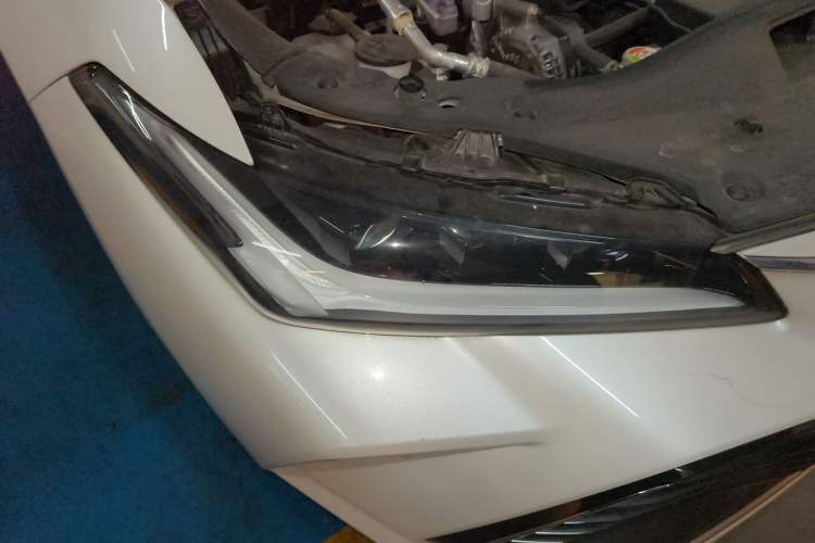 Used Toyota Avalon 2023 2.0L Luxury Edition Right Front Headlight