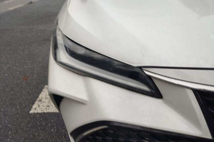 Used Toyota Avalon 2023 2.5L Touring Premium Edition Right Front Headlight