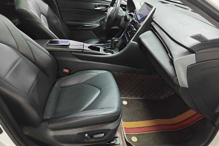 Used Toyota Avalon 2023 Dual-Engine 2.5L Luxury Edition Right Front Seat