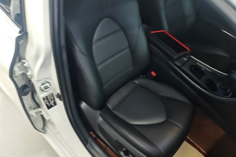 Used Toyota Avalon 2023 2.0L Progressive Edition Right Front Seat