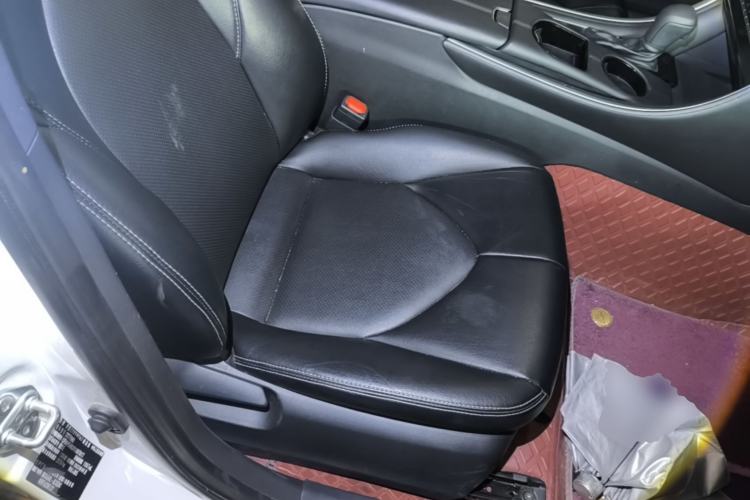 Used Toyota Avalon 2023 2.0L Progressive Edition Right Front Seat