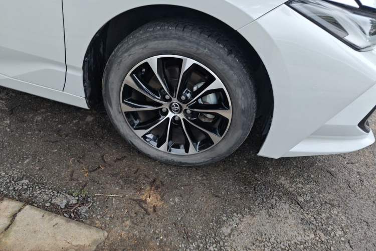 Used Toyota Avalon 2023 Dual-Engine 2.5L Luxury Edition Right Front Wheel Hub