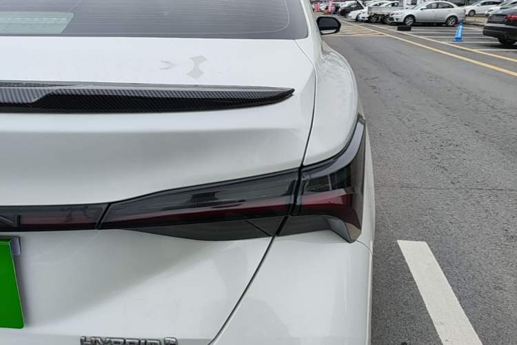 Used Toyota Avalon 2023 2.0L Luxury Edition Right Rear Taillight