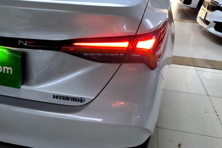 Used Toyota Avalon 2023 Dual-Engine 2.5L Luxury Edition Right Rear Taillight