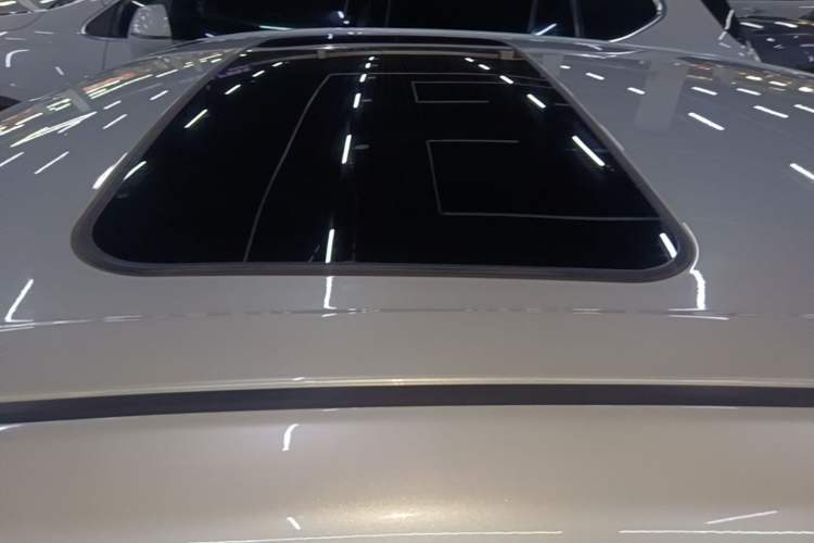 Used Toyota Avalon 2023 2.0L Luxury Edition Roof