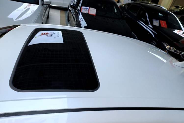 Used Toyota Avalon 2023 Dual-Engine 2.5L Luxury Edition Roof