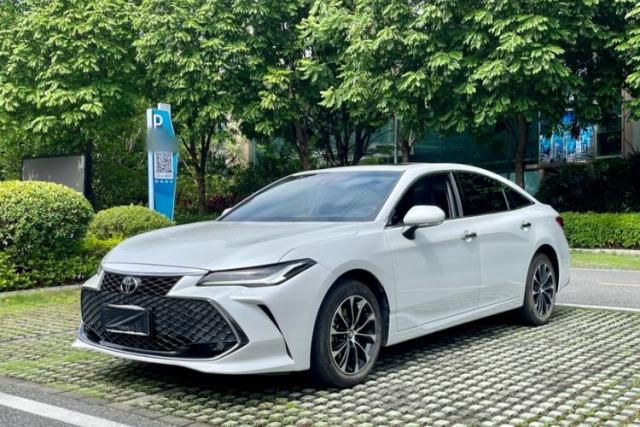 Used Toyota Avalon 2023 2.5L Luxury Edition