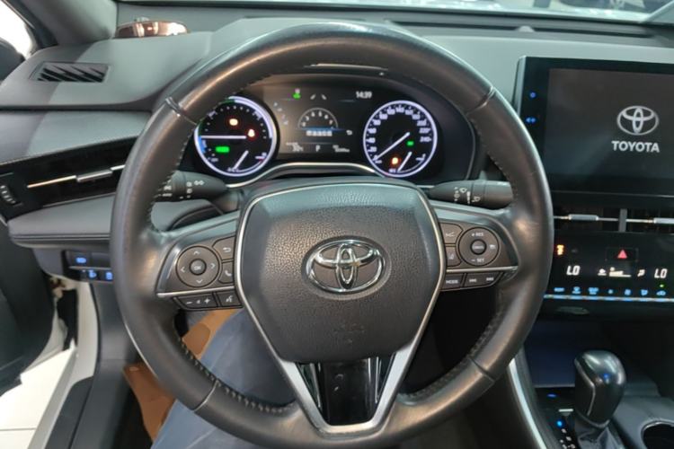 Used Toyota Avalon 2023 Dual-Engine 2.5L Luxury Edition Steering Wheel