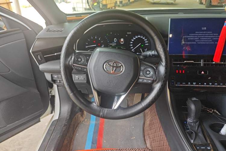 Used Toyota Avalon 2023 2.5L Luxury Edition Steering Wheel