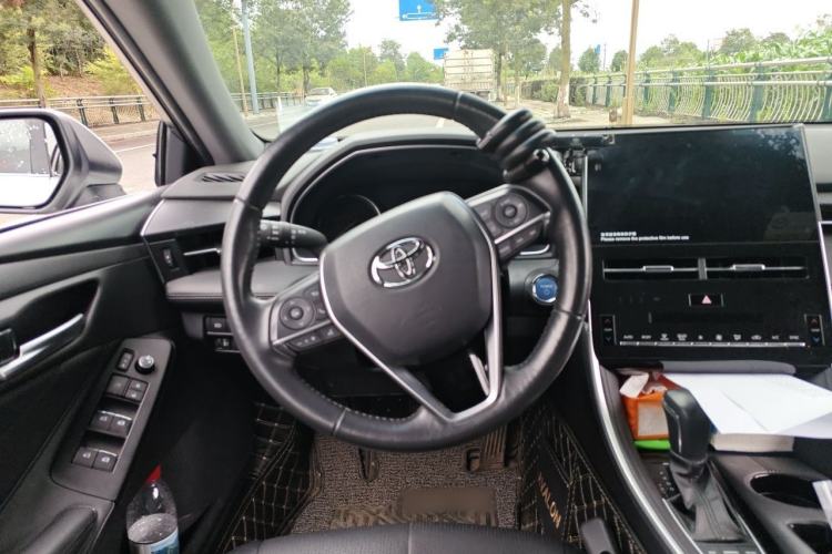 Used Toyota Avalon 2023 Dual-Engine 2.5L Luxury Edition Steering Wheel