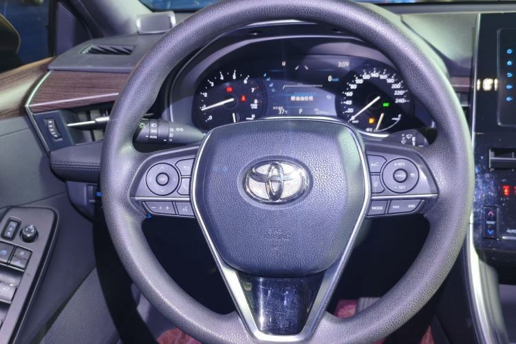Used Toyota Avalon 2023 2.0L Progressive Edition Steering Wheel