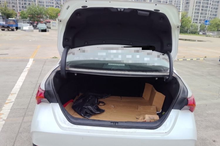 Used Toyota Avalon 2023 2.0L Luxury Edition Trunk