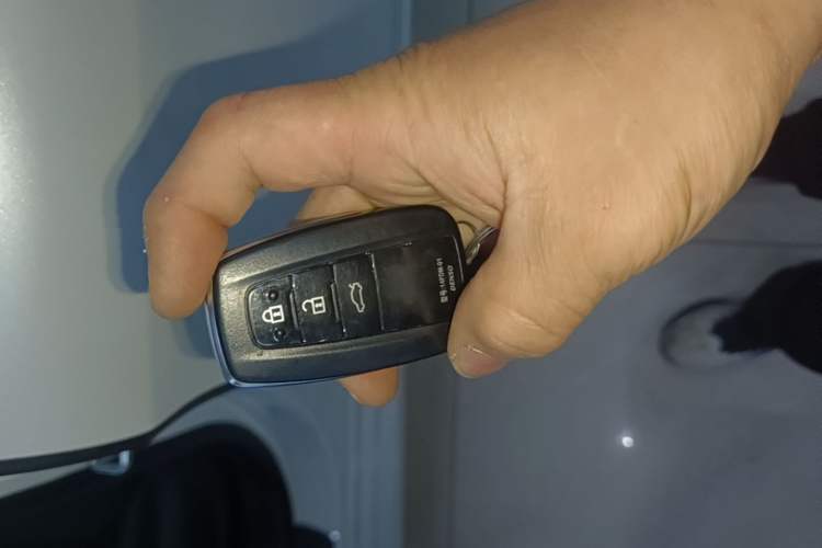 Used Toyota Avalon 2023 2.0L Luxury Edition Vehicle Key