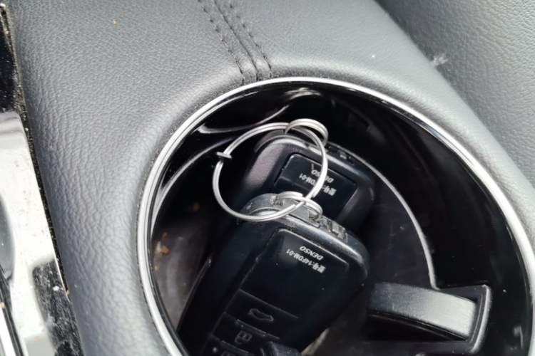 Used Toyota Avalon 2023 2.0L Luxury Edition Vehicle Key