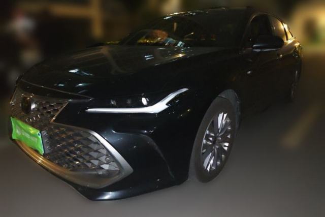 Used Toyota Avalon 2024 Dual-Engine 2.5L XLE Premium Edition