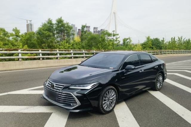Used Toyota Avalon 2024 Dual-Motor 2.0L Luxury Edition
