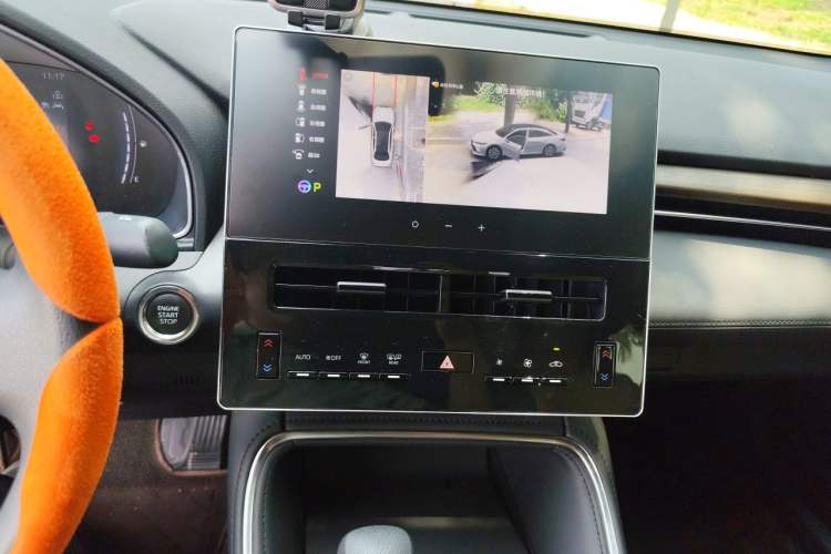 Used Toyota Avalon 2024 2.0L Ambition Edition Audio And AC Panel
