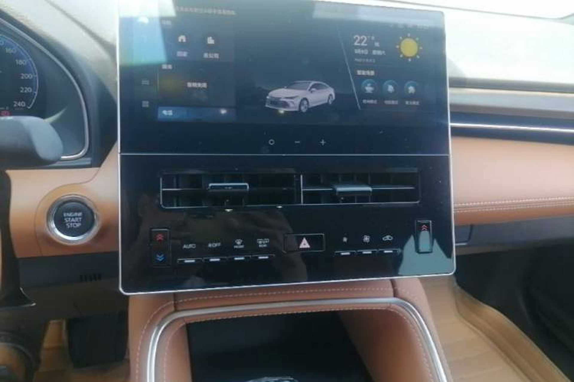 Used Toyota Avalon 2024 2.0L Luxury Edition Audio And AC Panel