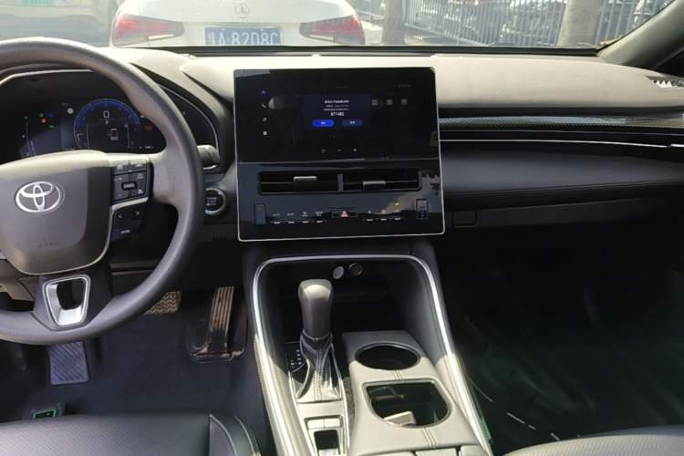 Used Toyota Avalon 2024 2.0L Ambition Edition Audio And AC Panel