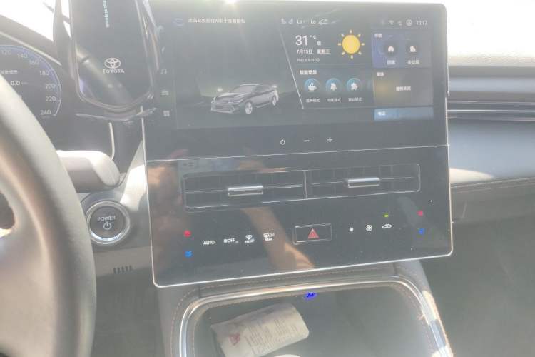 Used Toyota Avalon 2024 Dual-Motor 2.0L Premium Edition Audio And AC Panel