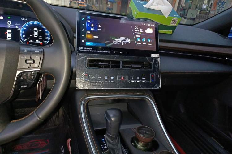Used Toyota Avalon 2024 2.0L Luxury Edition Audio And AC Panel