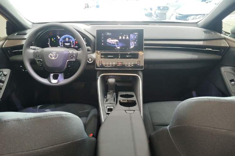 Used Toyota Avalon 2024 2.0L Ambition Edition Center Console
