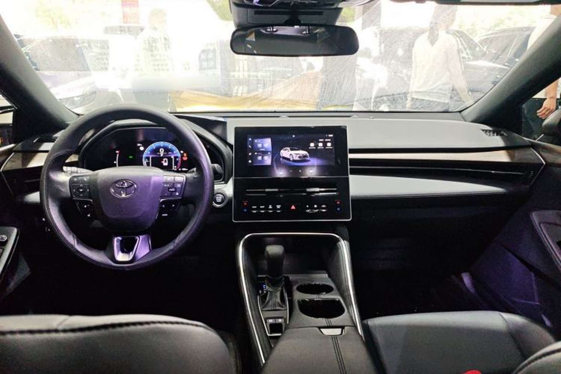 Used Toyota Avalon 2024 2.0L Ambition Edition Center Console