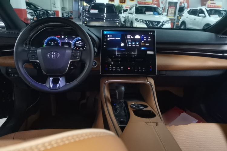 Used Toyota Avalon 2024 Dual-Motor 2.0L Luxury Edition Center Console