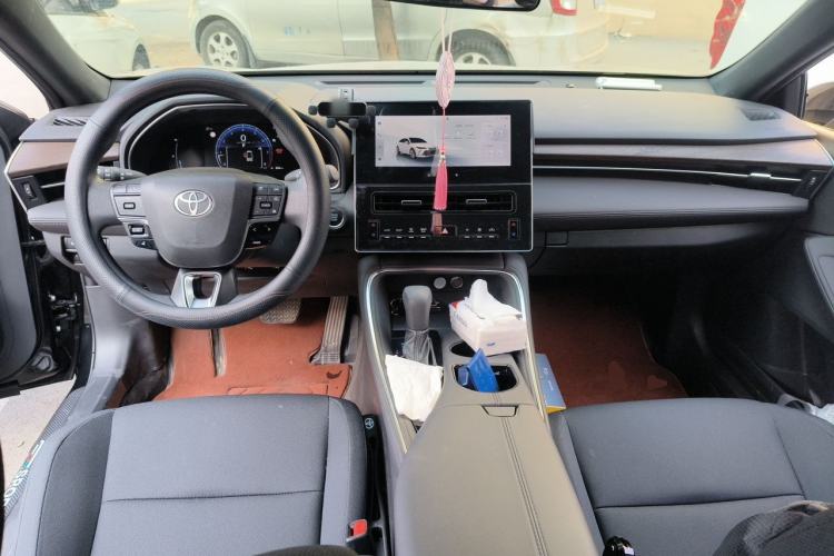 Used Toyota Avalon 2024 2.0L Ambition Edition Center Console