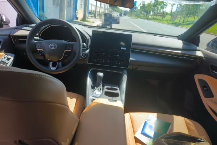 Used Toyota Avalon 2024 2.0L Ambition Edition Center Console