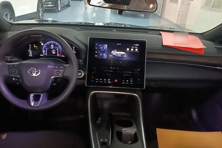 Used Toyota Avalon 2024 2.0L Ambition Edition Center Console