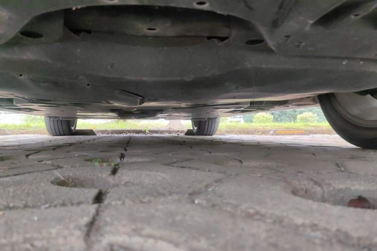 Used Toyota Avalon 2024 Dual-Engine 2.5L XLE Premium Edition Chassis Front