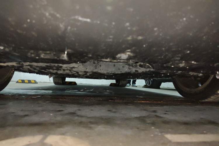 Used Toyota Avalon 2024 Dual-Motor 2.0L Luxury Edition Chassis Front