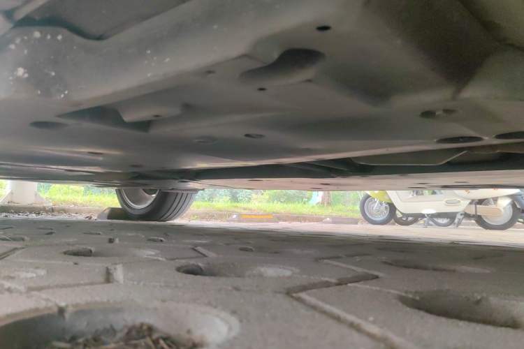 Used Toyota Avalon 2024 Dual-Engine 2.5L XLE Premium Edition Chassis Front Right